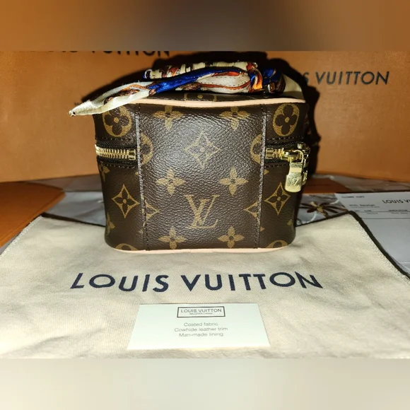 LOUIS VUITTON - Nice Nano - Picture 3 of 8